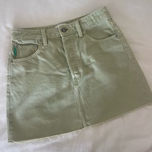 Boyish mini denim skirt